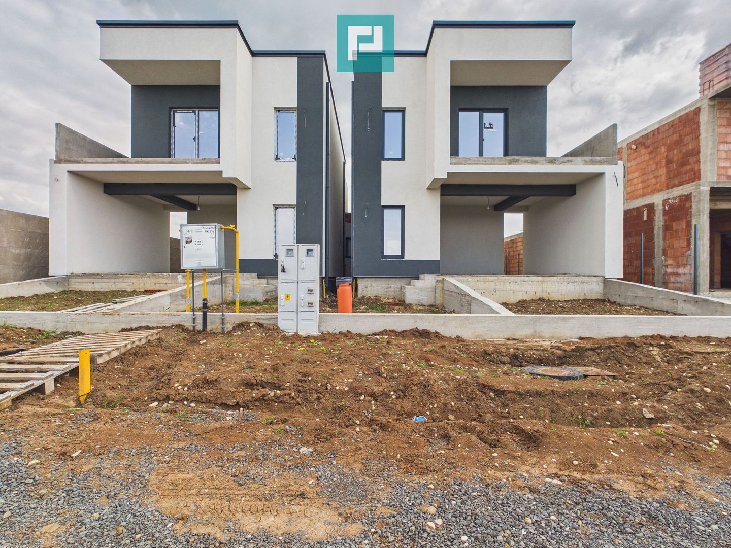 Giarmata Duplex Modern P+E - Poză 1