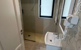 3 camere, vedere spectaculoasă la lac, Mamaia – zona Hotel Iaki - Poză 17