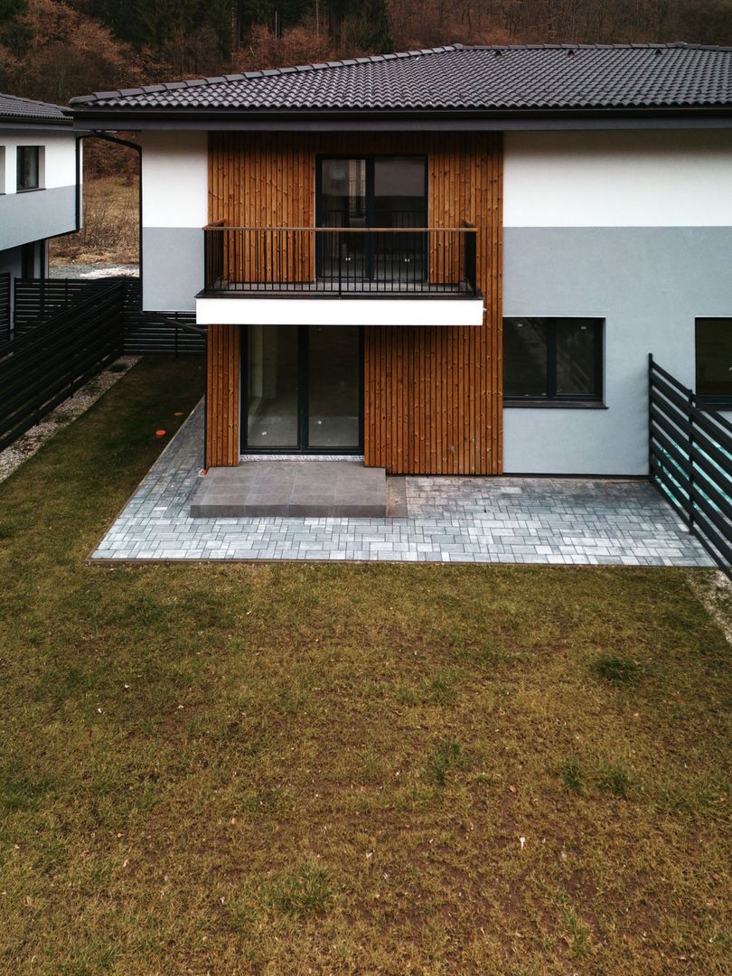 Duplex 4 camere DECOMANDATE, 120 mp utili, 180 mp curte, P+ET+POD - Poză 25