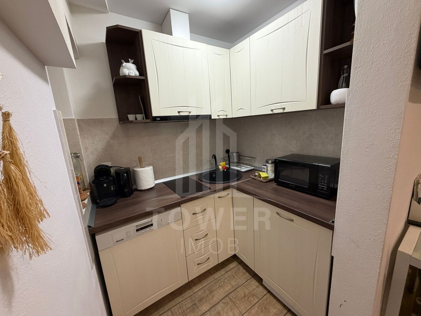 Garsoniera pentru Regim Hotelier | 30 mp |  | Piața mare | - Poză 9