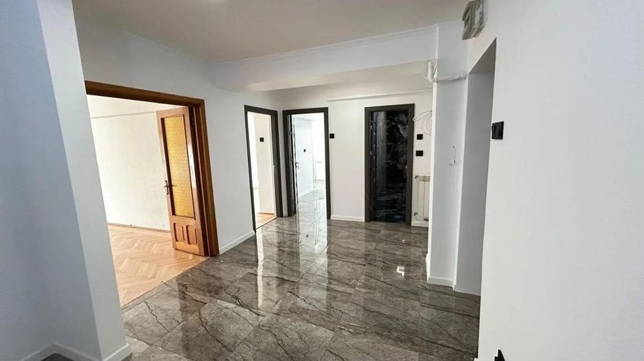 Prima inchiriere dupa renovare | 2 camere | Bd. Unirii | Ideal birou/rezidential - Poză 1