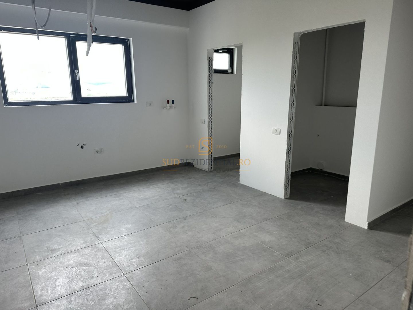 Spațiu industrial 819 mp | Showroom | Birouri DN4 Sos. Oltenitei - Poză 8