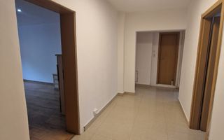 Apartament renovat, bucatarie mobilata, CENTRALA PROPRIE, metrou Piata Muncii - Poză 3