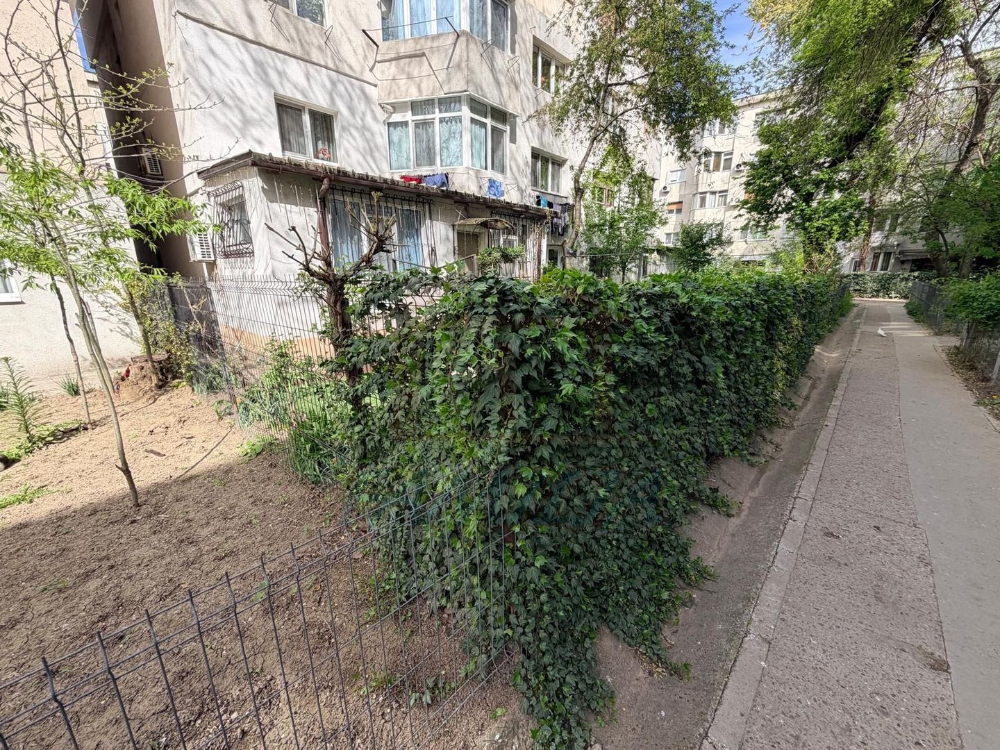 APARTAMENT CU 3 CAMERE DE ÎNCHIRIAT | I.C. FRIMU | PARTER CU GRĂDINĂ - Poză 19