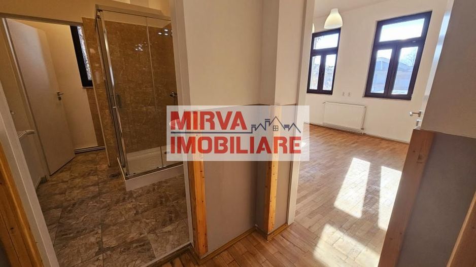 🏢 Spațiu de birouri – 5 camere, 3 băi – Etaj 1 vilă, Zona Centrală - Poză 19