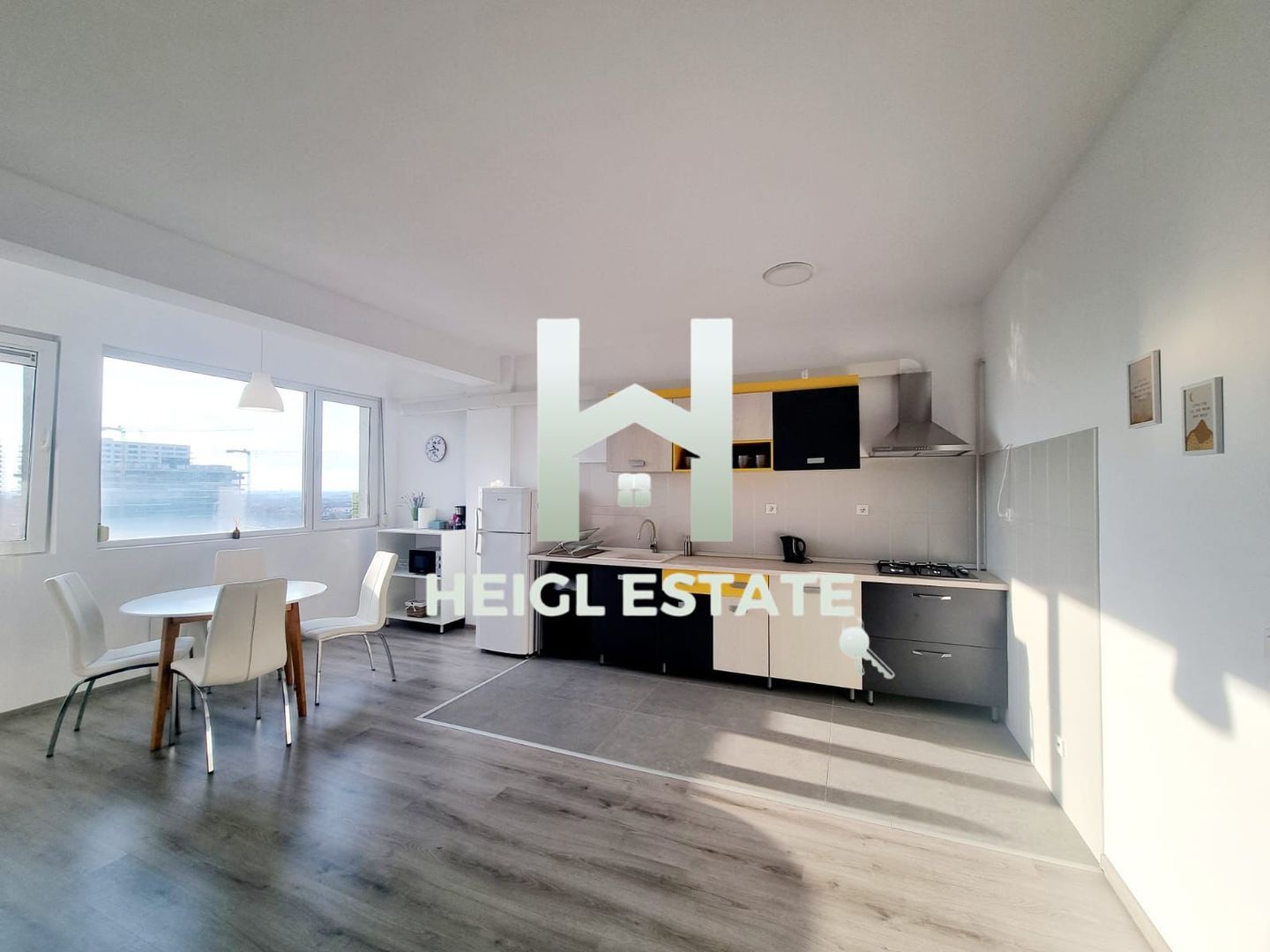 Apartament spatios  cu 2 camere  in Torontalului - Poză 4