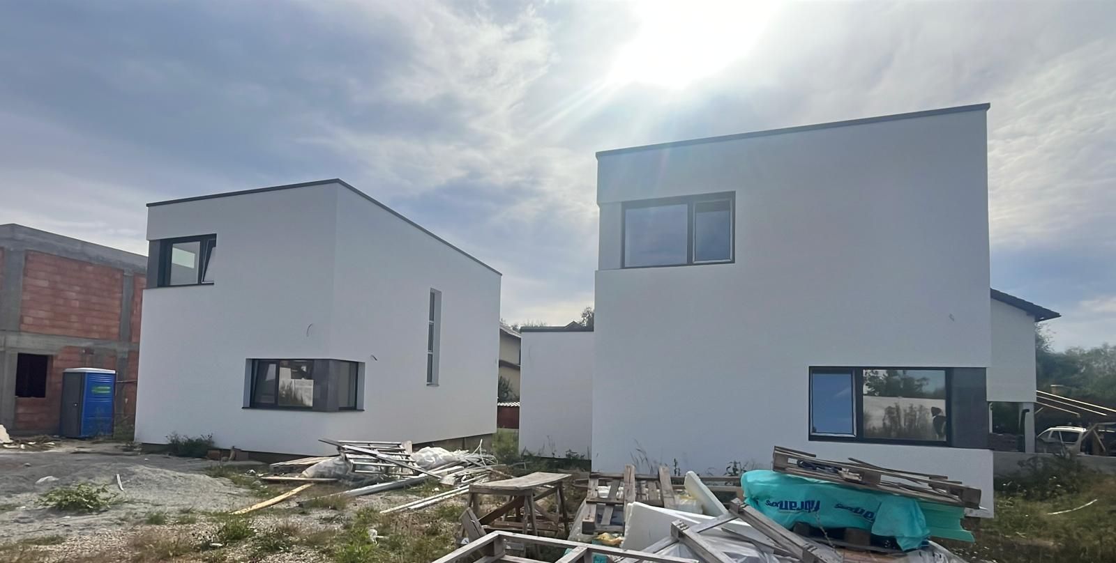 Casă individuală nouă, 98 mp utili + 235 mp teren – Ștrand - Poză 1