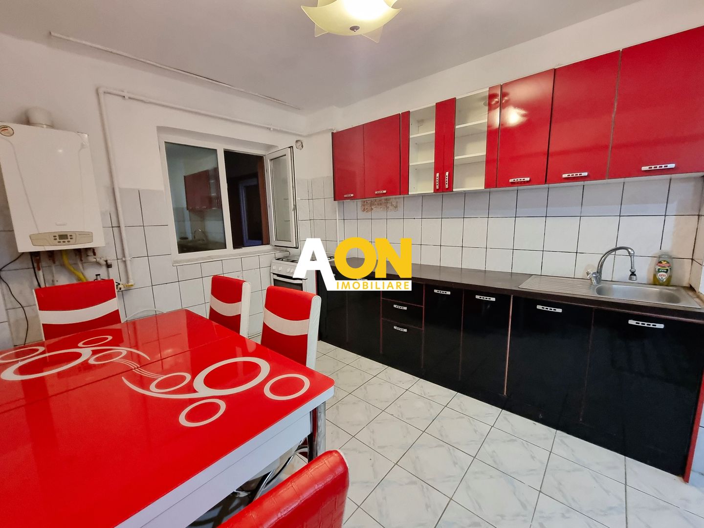 Apartament 3 camere, 2 bai, decomandat, etaj 3,  Cetate, zona Mercur - Poză 12