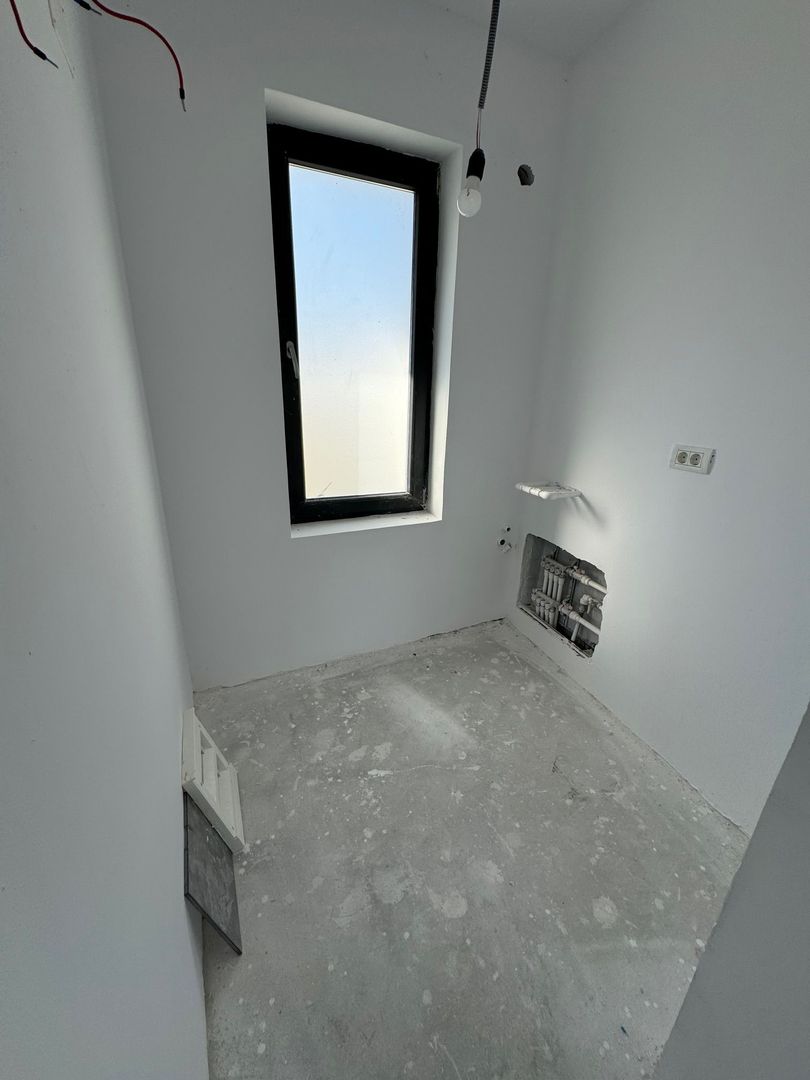 Vila Otopeni Odaile, curte GENEROASA 390m2 - Poză 8