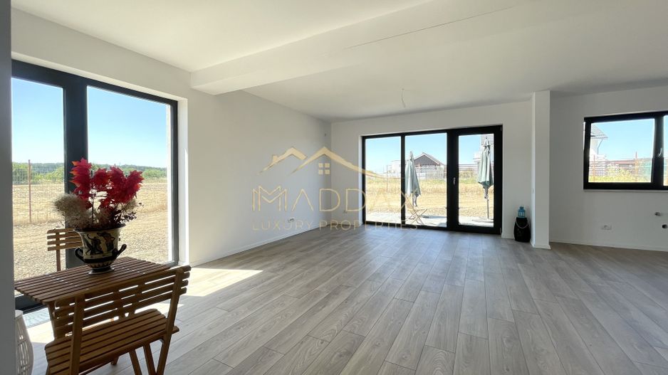 Vila exclusivista_P+1*5 Camere*Teren 704 mp*Langa Padure//Balotesti - Poză 9