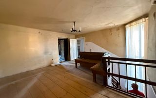 Apartament la casa 4 camere 4 bai 219.5 mp utili si garaj zona Central - Poză 6
