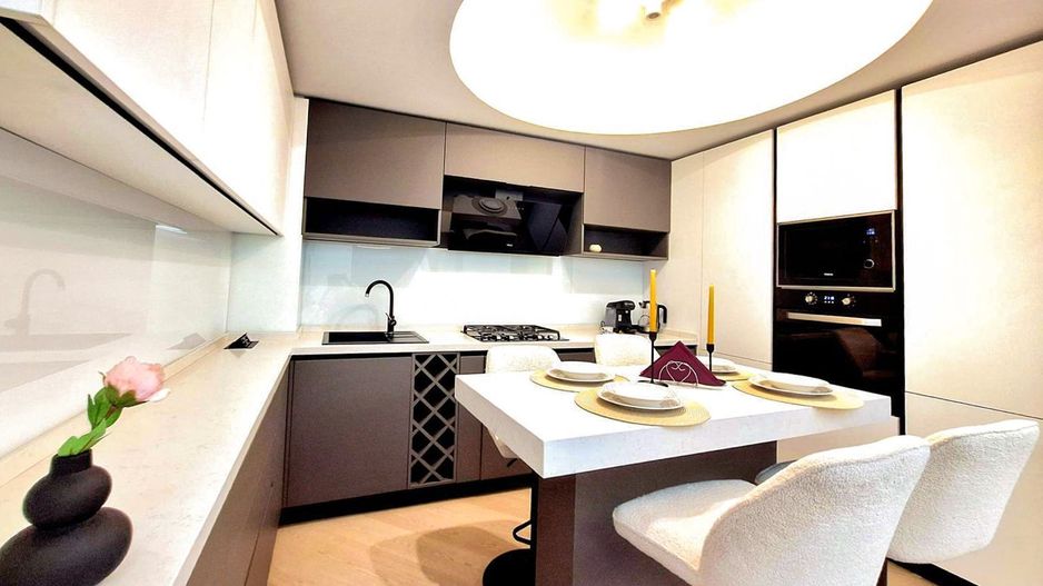 Închiriere apartament 3 camere | Parcare + Debara privată incluse - Poză 4