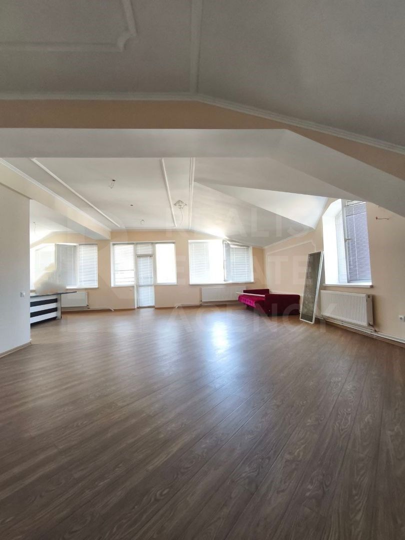 Vânzare, apartament, 3 camere, str. Libertății, Bălți - Poză 2