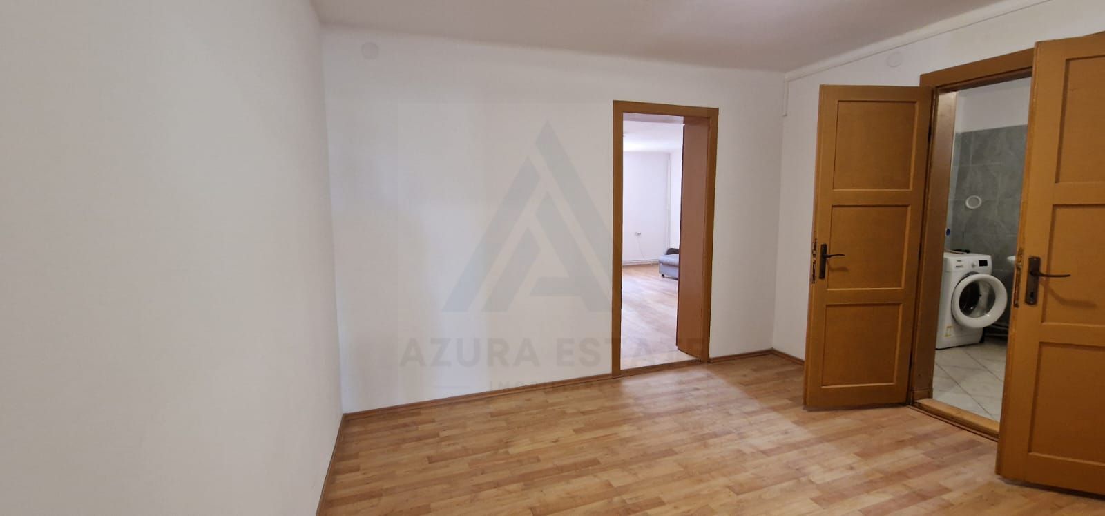 Casa P+1+M cu 5 camere teren 486 mp garaj si filigorie in Trei Stejari - Poză 1