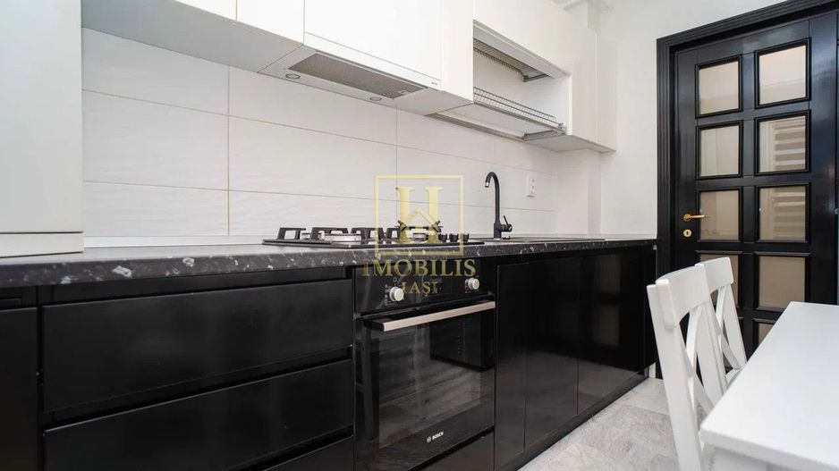 Apartament 2 camere Dec mobilat NOU Royal Town Copou 140000 euro - Poză 3