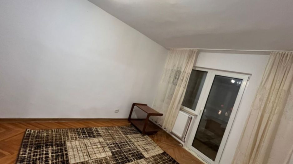 Apartament 2 camere de inchiriat, zona Cetate - Poză 3