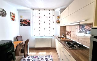 Apartament cu 4 camere si parcare cu C.F.