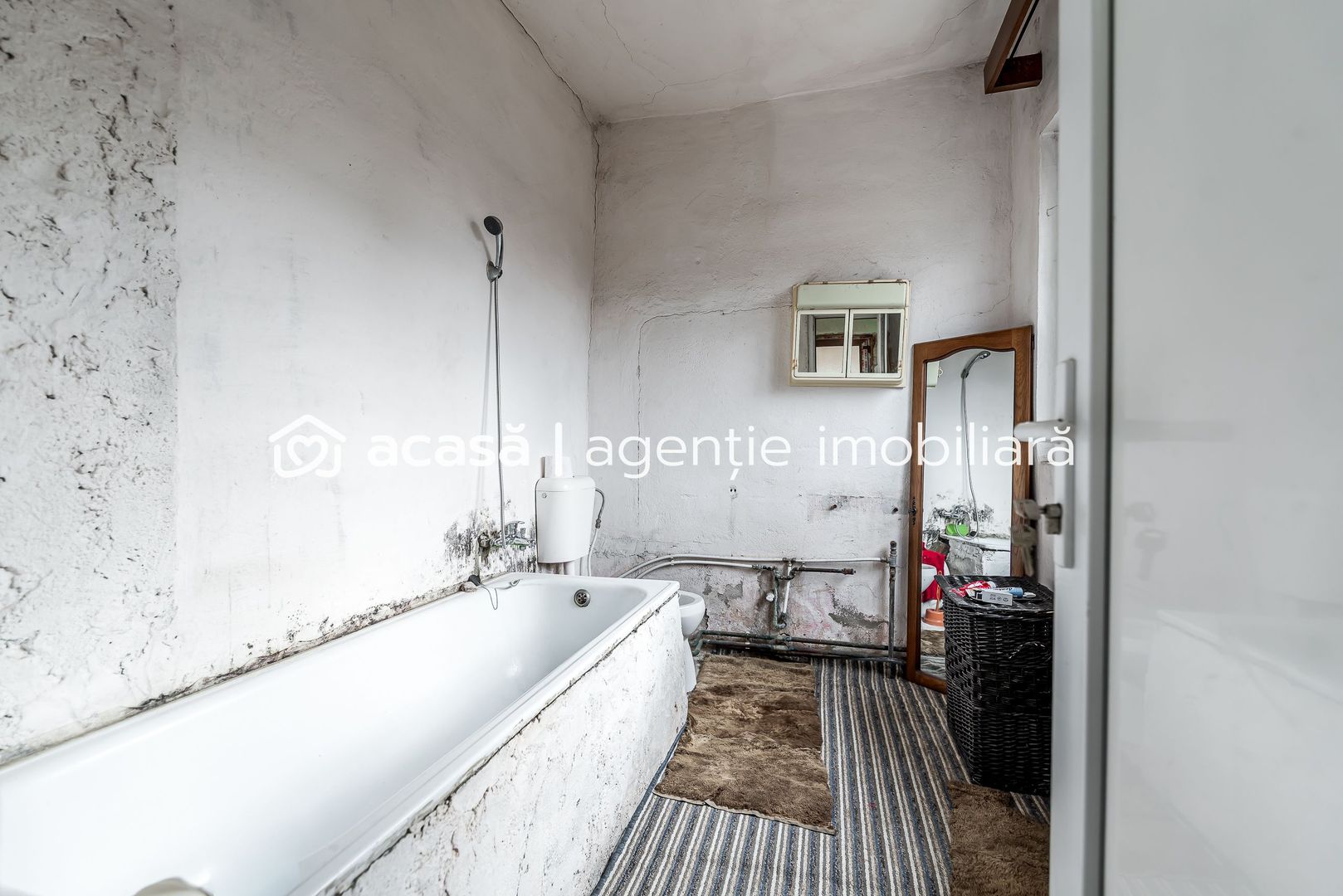 Casă de renovat cu 773 mp teren la preț de apartament - Poză 11