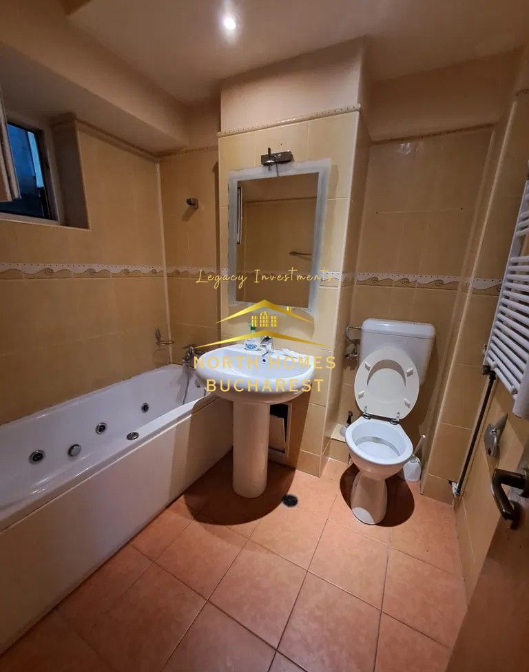 Apartament 3 camere Bulevardul Unirii | Vedere spre spate | Boxa depozitare - Poză 6