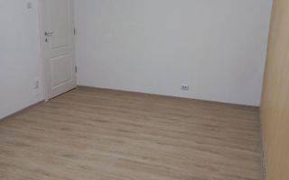 Apartament cu 2 camere decomandat, 44 mp, Dacia - 81.000 euro ! - Poză 3