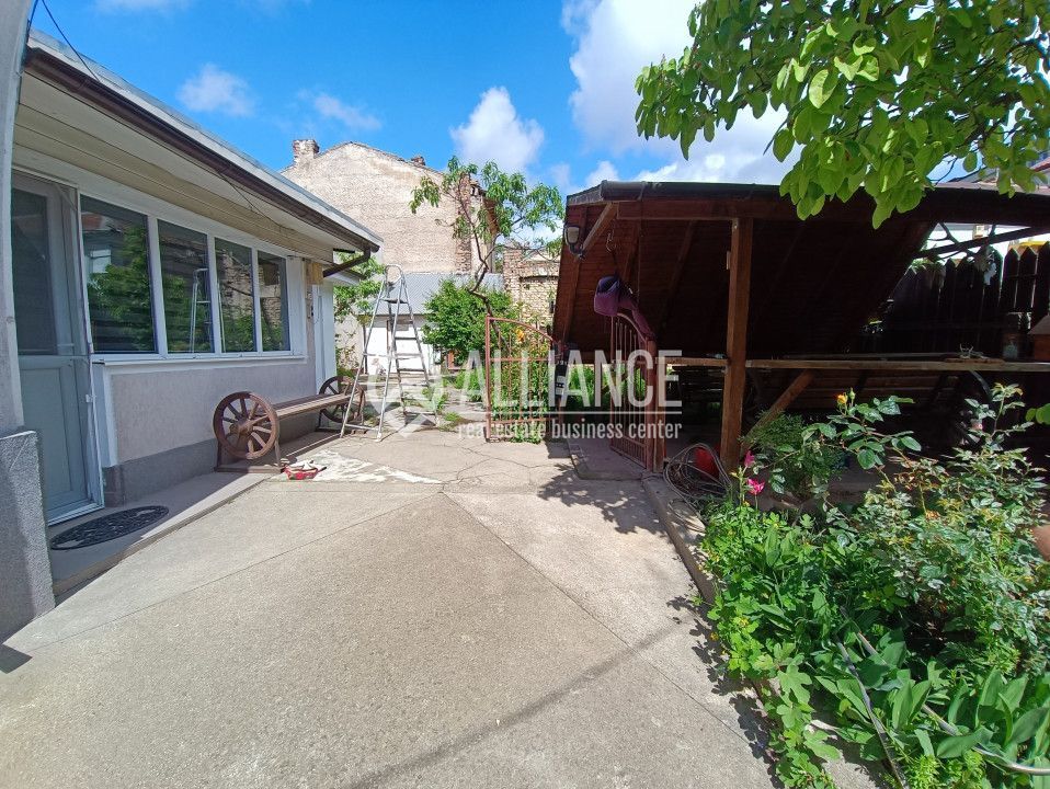 CENTRU SALA SPORTURILOR(COD03)- Casa interbelica si curte generoasa ! - Poză 34