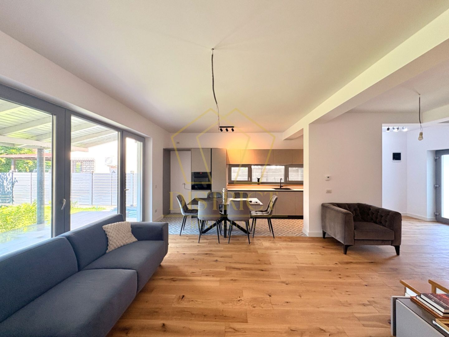 Duplex superb cu 4 camere, mobilat si utilat | Mosnita Noua - Poză 5