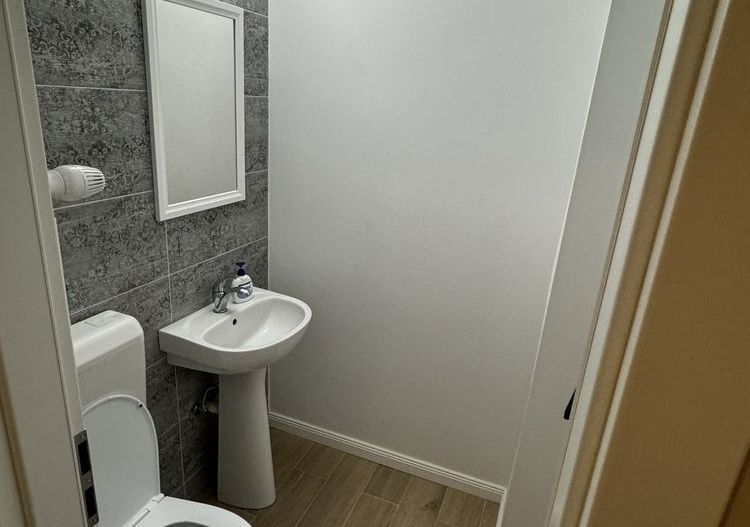 Închiriere Apartament cu 3 camere Dristor, 80 mp, 2 bai, etaj 7 - Poză 7