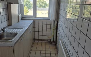 Apartament 3 camere | 55 mp | Centrală proprie | Piața Doina | - Poză 3