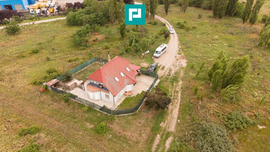 Casă cu mansardă, teren 410 mp - Poză 22