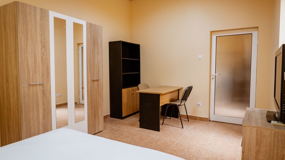 Apartament o cameră Piața Avram Iancu - Poză 2