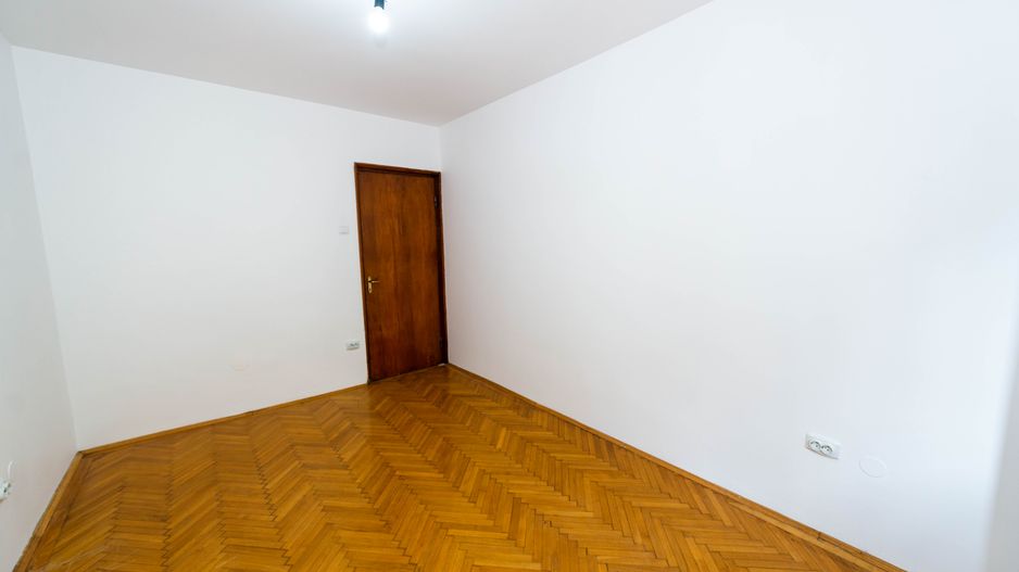 Apartament 3 camere decomandat, 88 mp, an 1982, Piata 1 Mai, Victoriei - Poză 13
