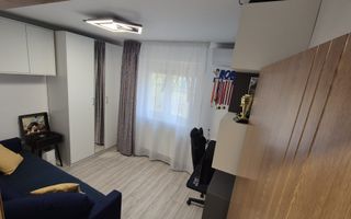 2 Camere Piata Resita cu Loc de parcare - Poză 4