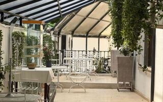Bistro-Cafe | Ceainărie | Cofetărie Arcul de Triumf - Poză 1