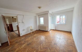 Apartament 2 camere, etaj 1, decomandat, 57 mp utili, 2 balcoane, boxa