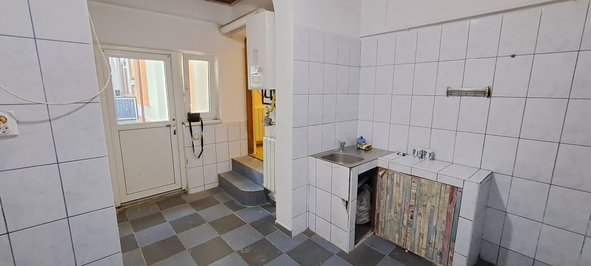 Dimitrie Cantemir, metrou Tineretului la 350 m, casa 2 camere + curte - Poză 7