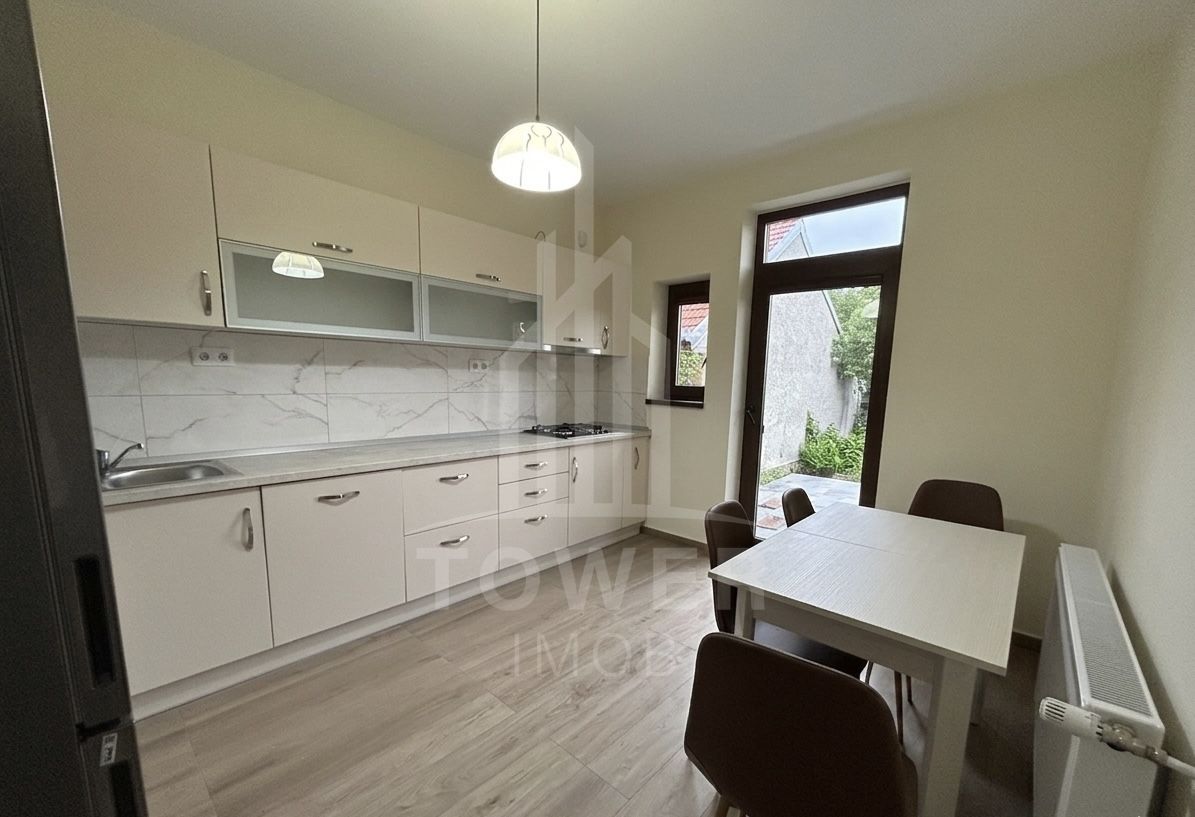 Casă de închiriat curte proprie, subsol pod, garaj - Central - Poză 5
