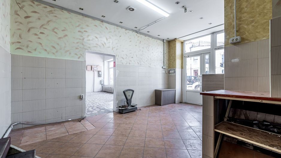 Spațiu comercial spre închiriere | Zona Boul Roșu – Palatul Steiner - Poză 7
