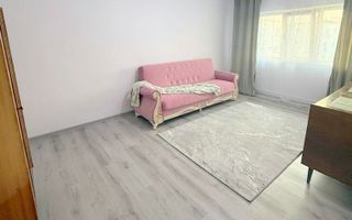 De vanzare apartament cu 2 camere, etaj 4/4, recent renovat, 26.000 euro - Poză 1