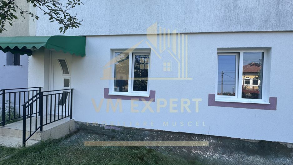 SPAȚU COMERCIAL 34 MP CAMPULUNG VIZAVI DE CENTRU MEDICAL CLUBUL SANATĂȚII - Poză 14