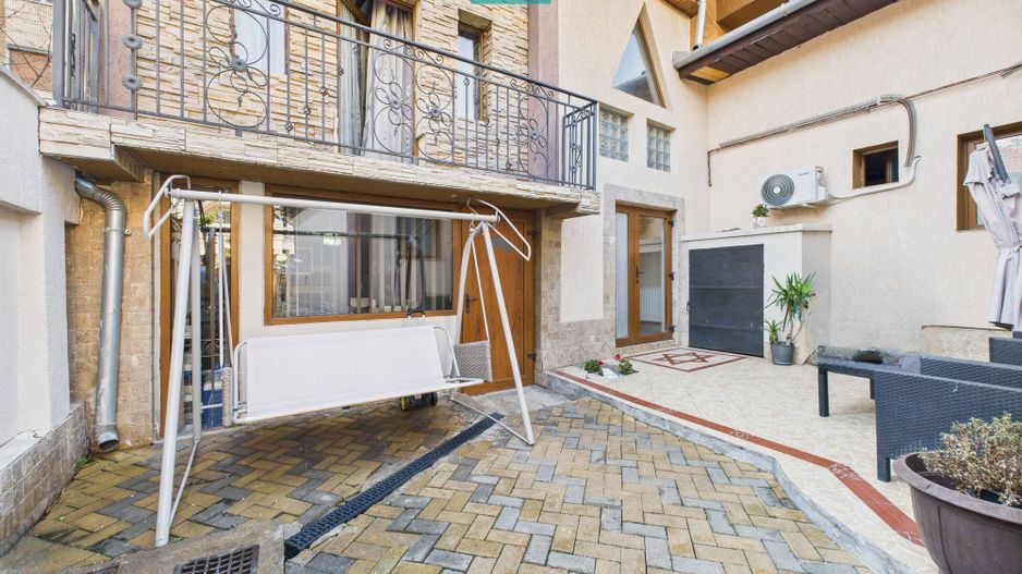 Casă cu spațiu comercial Arad, calea Aurel Vlaicu - Poză 12