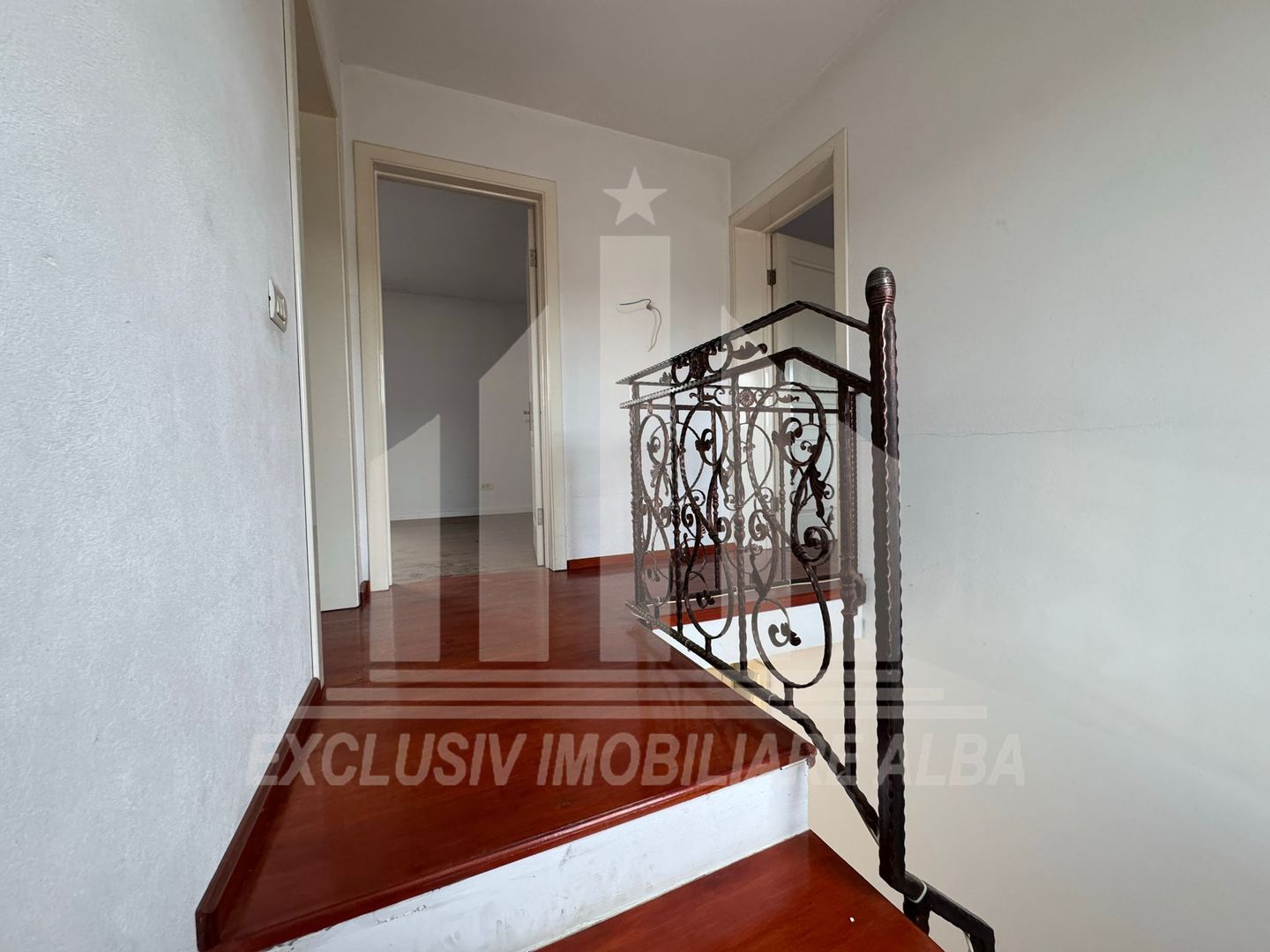 Casa individuala | Spatiu comercial | 306 mp | 415 mp teren | Maieri - Poză 5