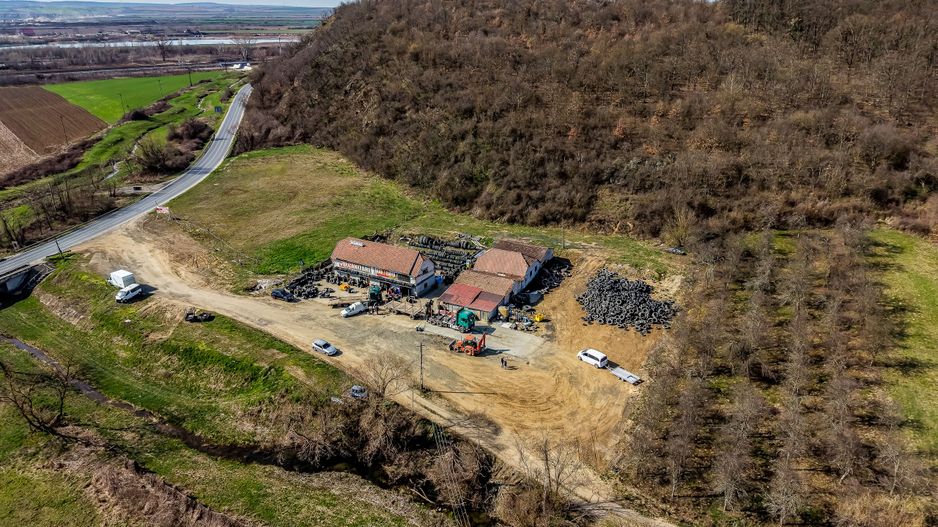 1,2 ha teren comercial/industrial cu hale in Baratca Paulis Arad - Poză 5