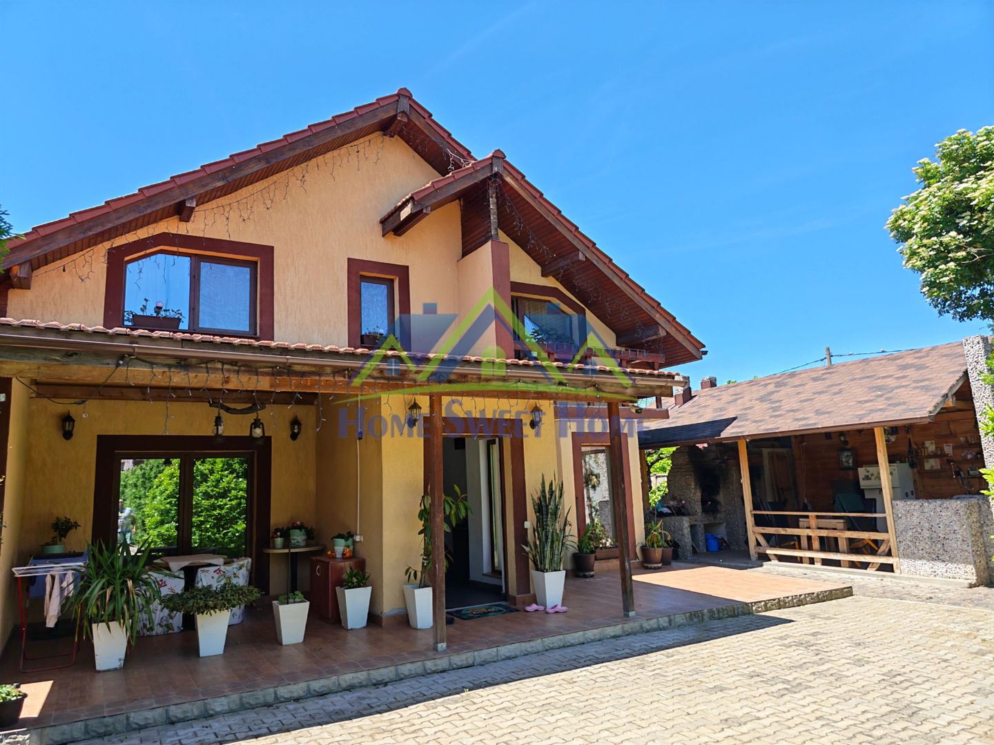 Vand Casa 2 corpuri, P+E, Romanilor, 4 cam, curte, zona de gratar, etc - Poză 1