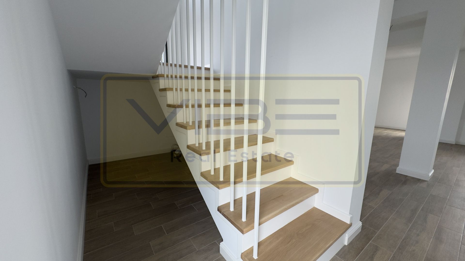 Casa individuala PREMIUM D+P+E 419mp teren, Miroslava - Poză 12