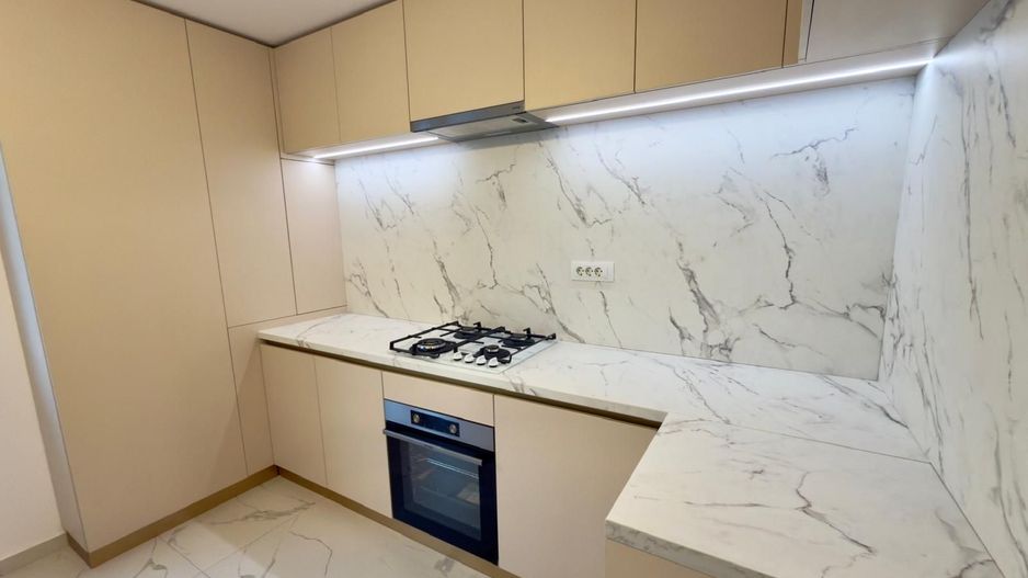 INTABULAT! Ap. 3 camere, decomandat+loc de parcare -130000 euro-BUCIUM - Poză 1