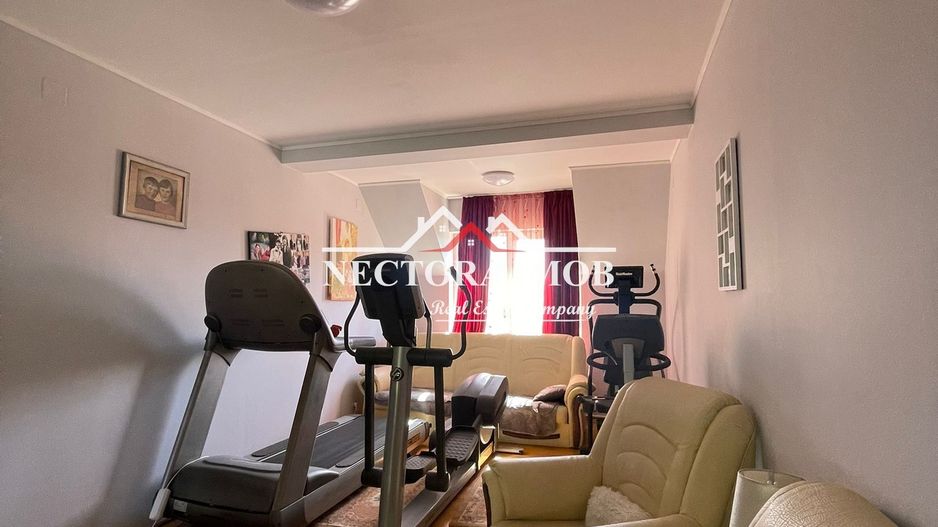 NECTORA IMOB-Casa 4 camere, Str. Constantin Tanase, zona Horea, 200 mp - Poză 17