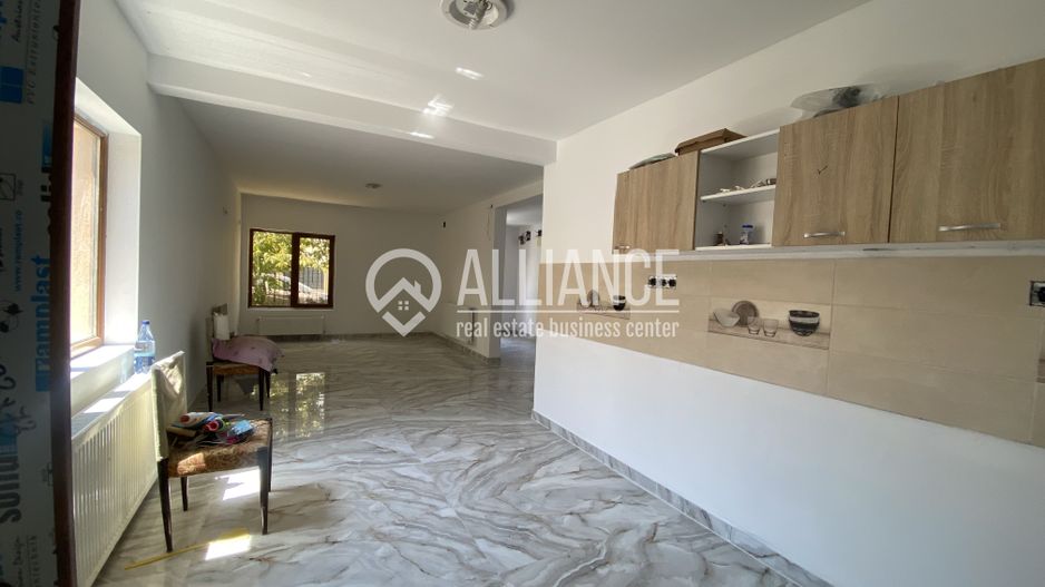 VALU LUI TRAIAN(COD 07) -Casa P+M 5 camere cu teren de 300 mp - Poză 12