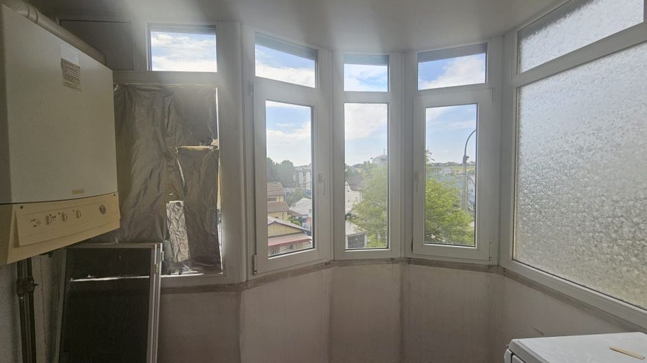 Apartament spațios 3 camere, 2 băi și 2 balcoane – Craiovei, Gh. Doja - Poză 4