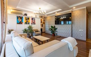 Apartament în Cosmopolis Renovat Modern - Poză 2
