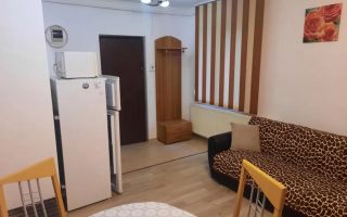 Apartament cu 3 camere de închiriat în zona Centrală - Poză 5